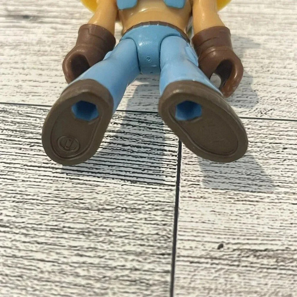 Imaginext Rescue City Center: City Big Rig Driver Figure - Picture 3 of 4